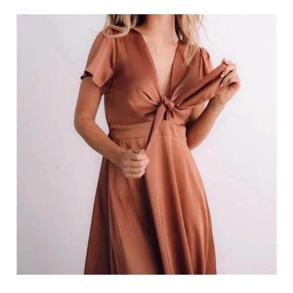 BALTIC BORN Dusty Rose Satin Midi Dress - Picture 4 of 9